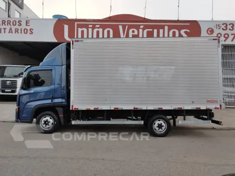 Volkswagen Delivery Express+ 3.0 Prime + Baú 5 Metros 2 portas