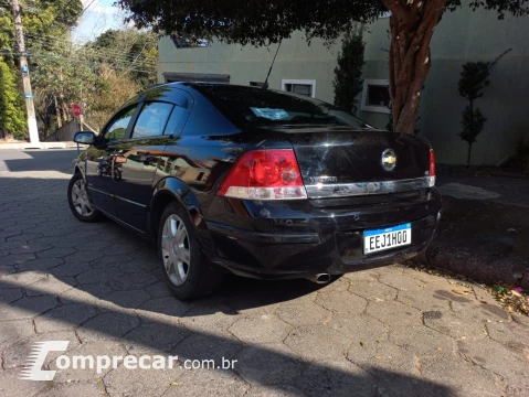 CHEVROLET VECTRA 2.0 MPFI Elegance 8V 140cv 4 portas