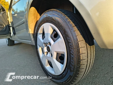 FIESTA 1.6 MPI Class Hatch 8V
