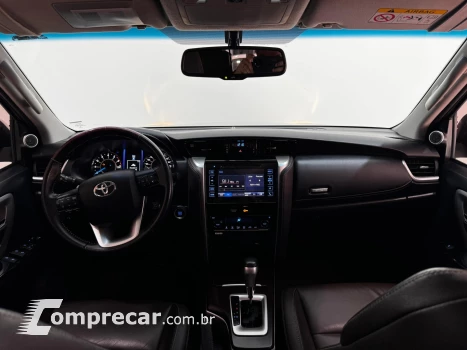 HILUX SW4 2.7 SRV 7 LUGARES 4X2 16V FLEX 4P AUTOMÁTICO
