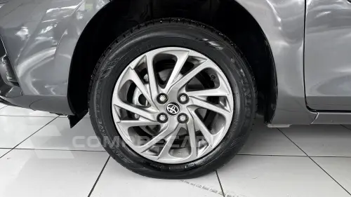 YARIS 1.5 16V FLEX SEDAN XS CONNECT MULTIDRIVE
