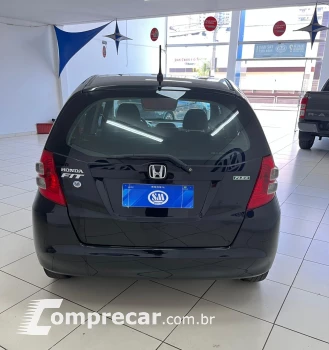 Fit 1.4 16V 4P LX FLEX