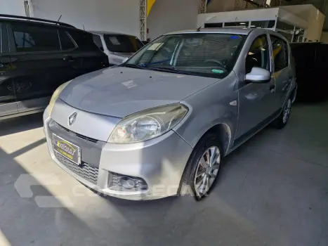 Renault SANDERO 1.6 EXPRESSION 16V FLEX 4P MANUAL 4 portas