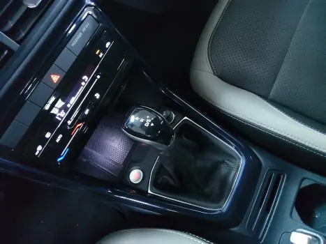 T-CROSS 1.0 200 TSI TOTAL FLEX COMFORTLINE AUTOMÁTICO