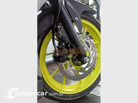 YZF R15