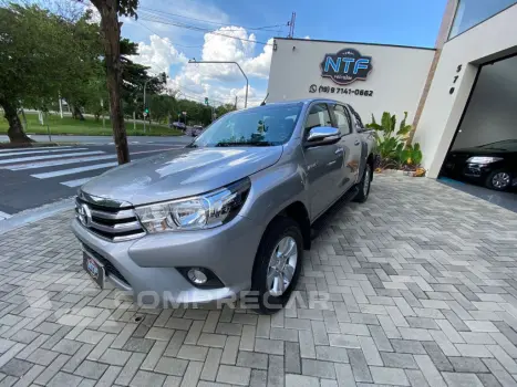 Toyota Hilux CD SRV 4x4 2.8 TDI Diesel Aut. 4 portas