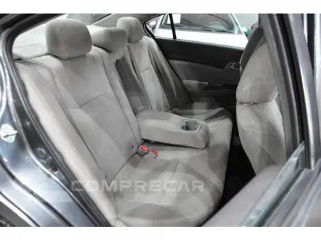 CIVIC - 1.8 LXS 16V 4P AUTOMÁTICO