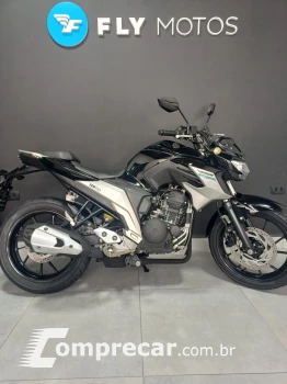 Yamaha FZ25 250 FAZER