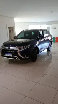 Mitsubishi OUTLANDER 3.0 Mivec V6 Hpe-s AWD 4 portas