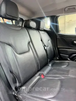 Renegade Longitude 1.8 4x2 Flex 16V Aut.