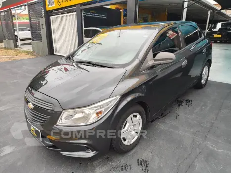 CHEVROLET ONIX HATCH Joy 1.0 8V Flex 5p Mec. 4 portas