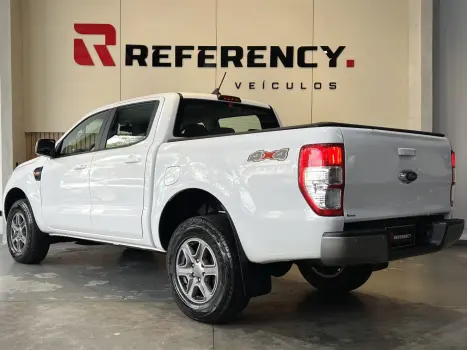 RANGER 2.2 XLS 4X4 CD 16V DIESEL 4P AUTOMÁTICO