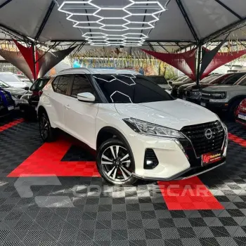 KICKS 1.6 XPLAY CVT