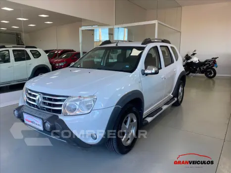 Renault DUSTER 2.0 DYNAMIQUE 4X2 16V FLEX 4P AUTOMÁTICO 4 portas