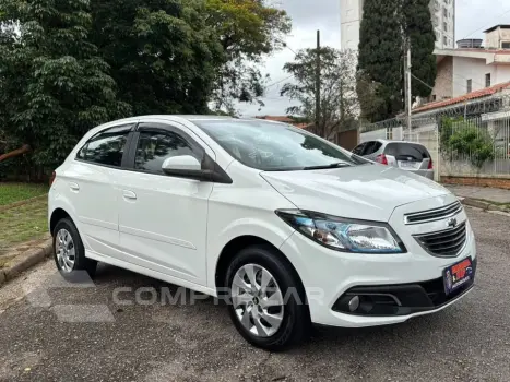 CHEVROLET ONIX 1.4 MPFI LT 8V 4 portas