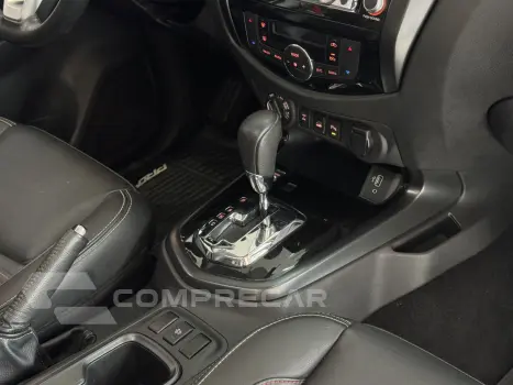Frontier 2.3 16V PRO4X CABINE DUPLA 4X4 BI-TURBO DIESEL AUTO