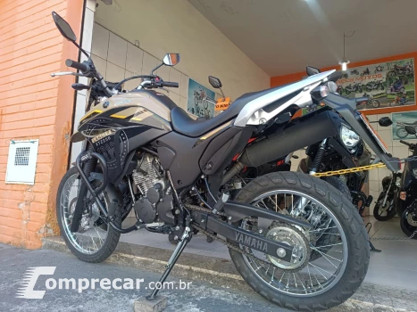 XTZ 250 LANDER
