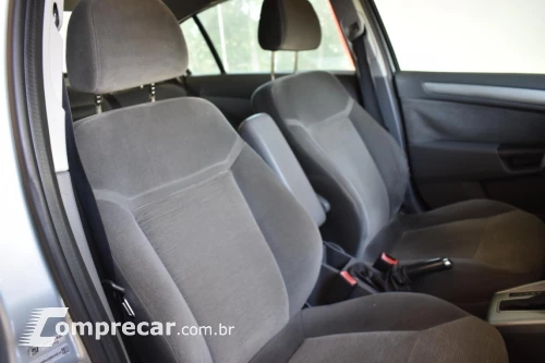 VECTRA 2.0 MPFI Elegance 8V