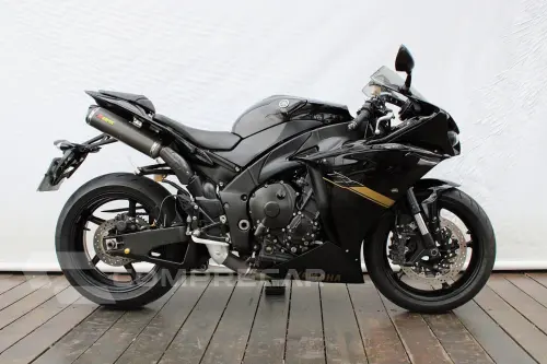 YAMAHA YZF R1
