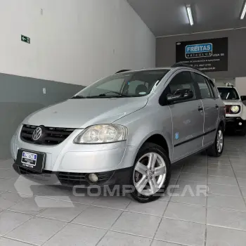 Volkswagen SPACEFOX Route 1.6 Mi T.Flex 5p 4 portas