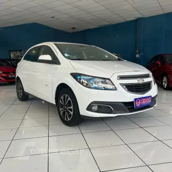 CHEVROLET ONIX 1.0 LT 4 portas