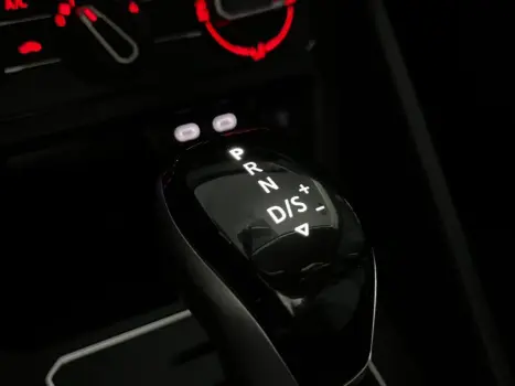 NIVUS 1.0 200 TSI TOTAL FLEX COMFORTLINE AUTOMÁTI