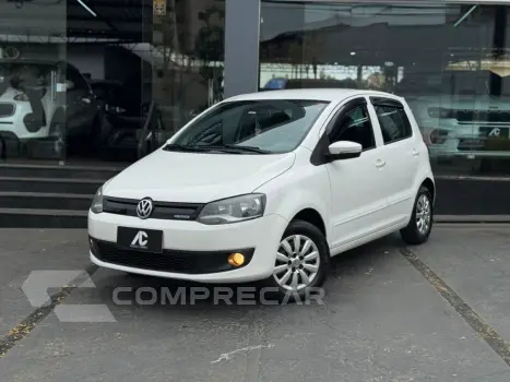 Volkswagen Fox BLUEMOTION 1.0 Mi Total Flex 12V 5p 4 portas