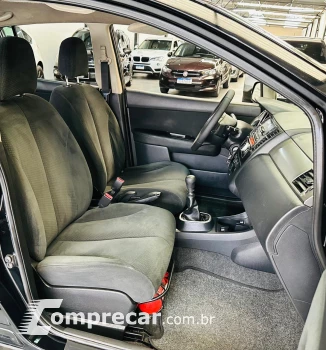 TIIDA 1.8 Sedan 16V