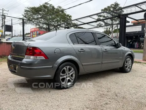 VECTRA 2.0 MPFI ELEGANCE 8V 140CV FLEX 4P MANUAL