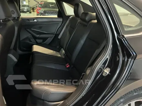 JETTA R-LINE 250 TSI 1.4 FLEX 16V AUT.