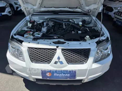 Pajero TR4 2.0 Flex 16V 4X2 Aut.