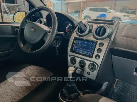 FIESTA 1.6 MPI Class Hatch 8V