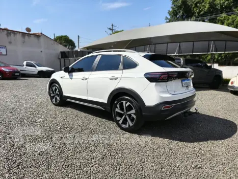 Nivus 1.0 4P FLEX 200 TSI HIGHLINE TURBO AUTOMÁTICO