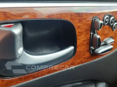 EQUUS - 4.6 V8 SEDAN 4P AUTOMÁTICO