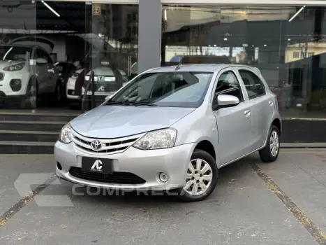 Toyota ETIOS X 1.3 Flex 16V 5p Aut. 4 portas