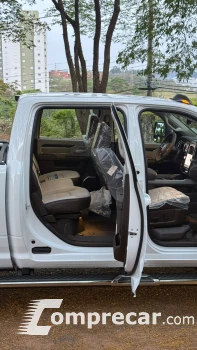 2500 6.7 Laramie 4X4 CD I6 Turbo