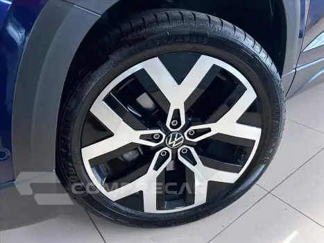 TAOS 1.4 250 TSI TOTAL FLEX HIGHLINE AUTOMÁTICO