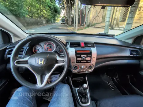 CITY 1.5 LX Sedan 16V