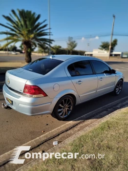 VECTRA 2.0 MPFI Elegance 8V