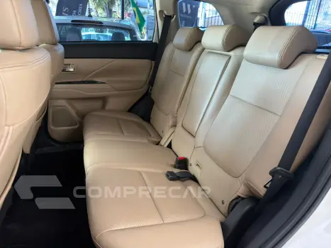 OUTLANDER 3.0 GT 4X4 V6 24V Nova