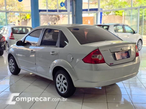 FIESTA 1.6 MPI Class Sedan 8V