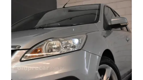 FOCUS HATCH - 1.6 GLX 16V 4P MANUAL