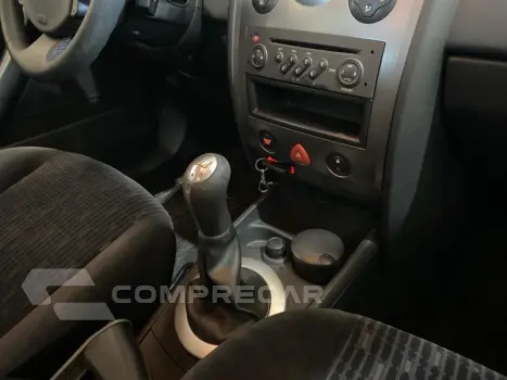 MEGANE 1.6 DYNAMIQUE GRAND TOUR 16V FLEX 4P MANUAL