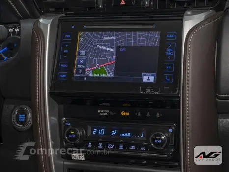 HILUX SW4 2.7 SRV 7 Lugares 4X2 16V