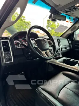CLASSIC LARAMIE 5.7 CD V8 4X4 Aut.