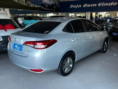 YARIS 1.5 16V FLEX SEDAN XL LIVE MULTIDRIVE