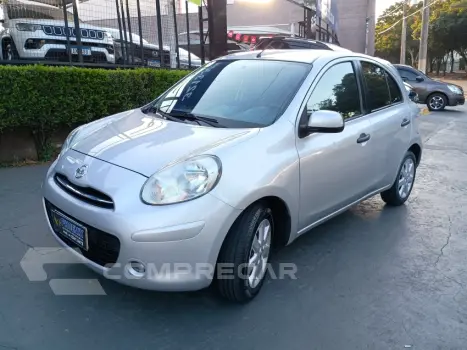 NISSAN MARCH 1.6 SV 16V 4 portas