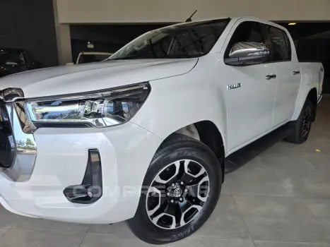 HILUX 2.8 D-4D TURBO DIESEL CD SRX 4X4 AUTOMÁTICO