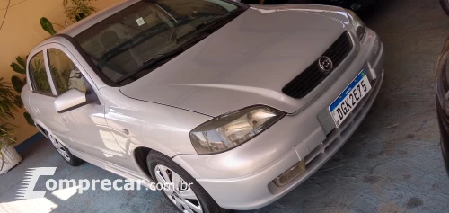 ASTRA 2.0 MPFI Expression Sedan 8V