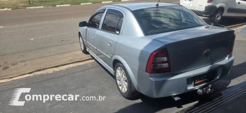 ASTRA 2.0 MPFI Advantage Sedan 8V